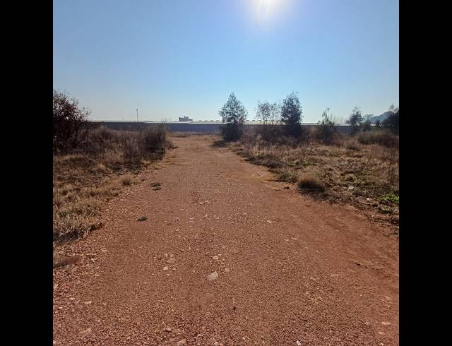 1.60HA VACANT LAND FOR SALE IN HIGHBURY
